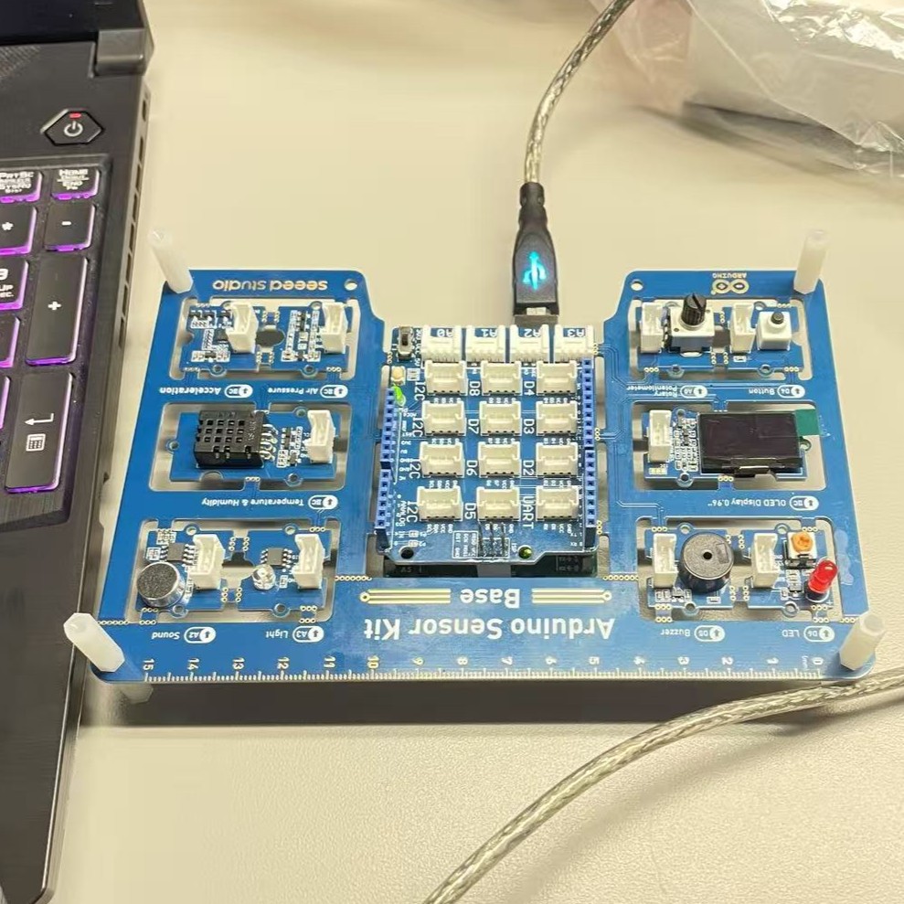 A picture of Arduino Sensor Kit.